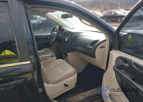 2011 Chrysler Town & Country Touring-L z USA, uszkodzony, nr VIN 2A4RR8DG8BR655996